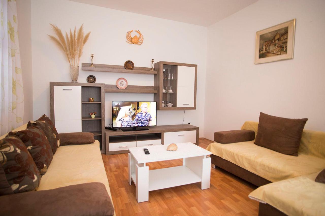 Stanici Beach Apartments Omiš Zewnętrze zdjęcie