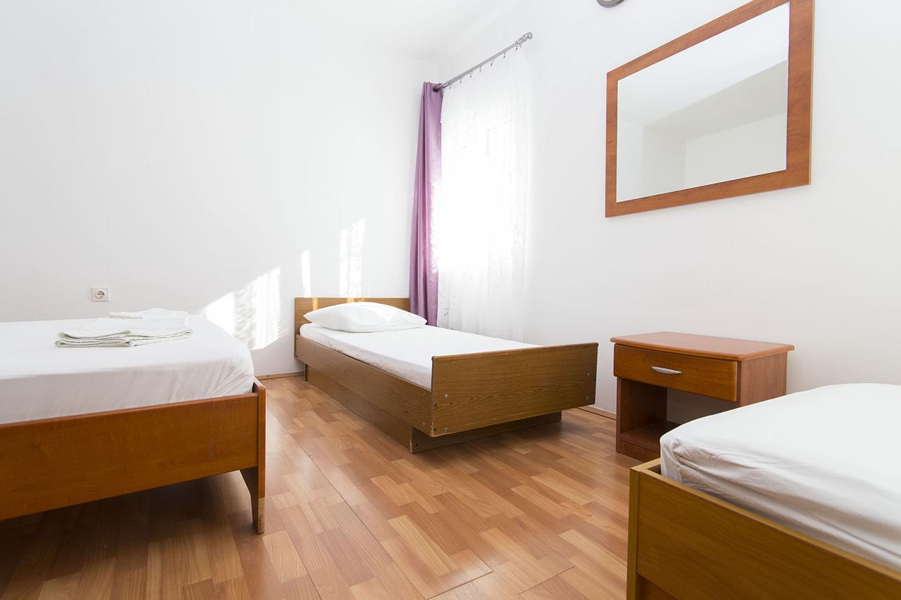 Stanici Beach Apartments Omiš Zewnętrze zdjęcie